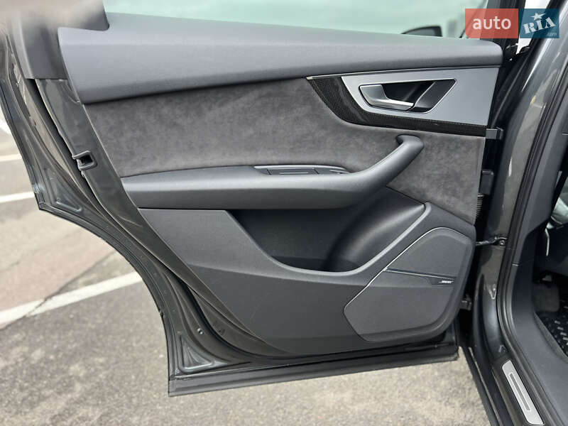 Внедорожник / Кроссовер Audi SQ7 2018 в Киеве фото 25 Внедорожник / Кроссовер Audi SQ7 2018 в Киеве