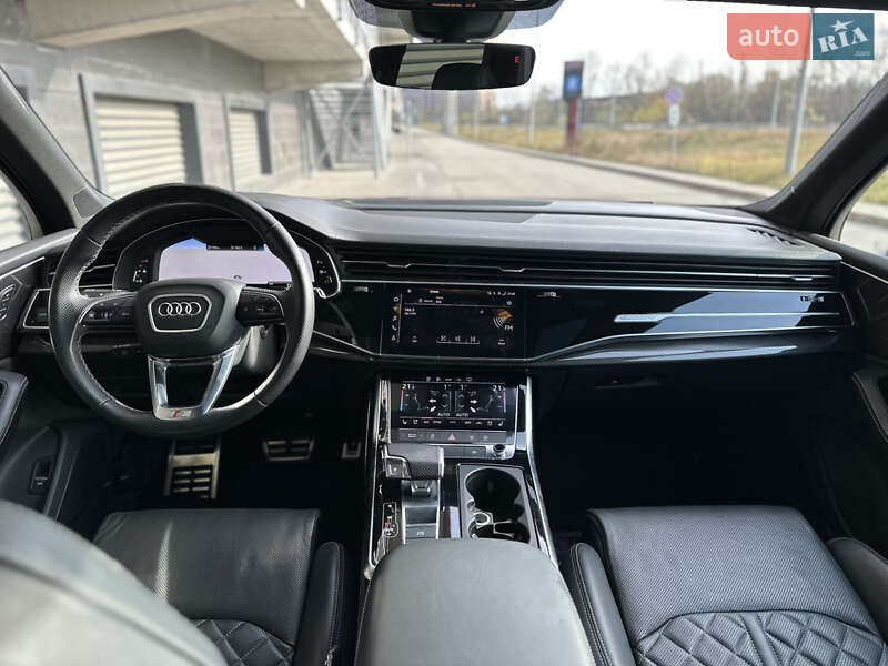 Позашляховик / Кросовер Audi SQ7 2020 в Києві