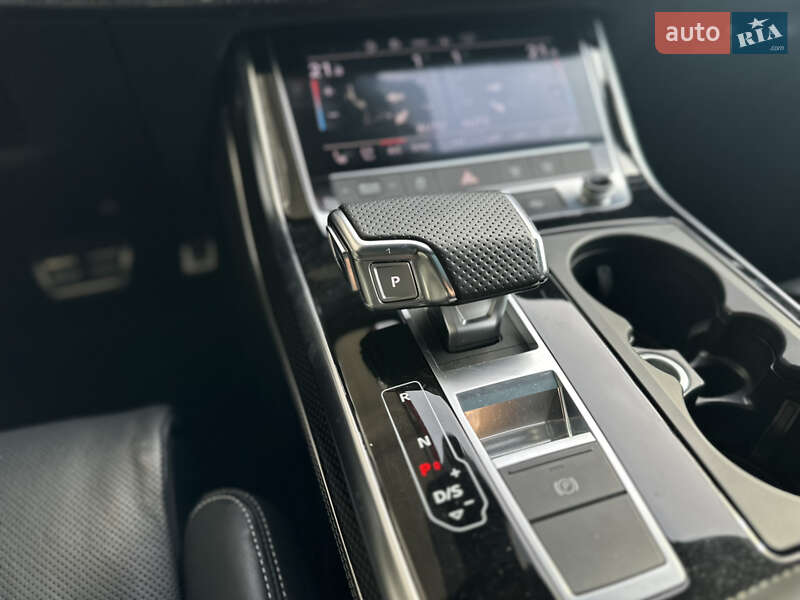 Позашляховик / Кросовер Audi SQ7 2020 в Києві