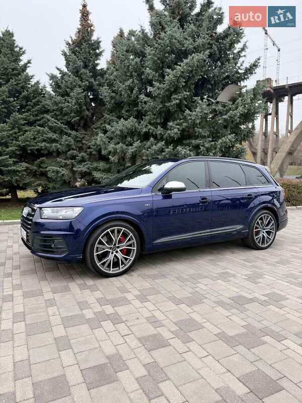 Позашляховик / Кросовер Audi SQ7 2018 в Дніпрі фото 4 Позашляховик / Кросовер Audi SQ7 2018 в Дніпрі