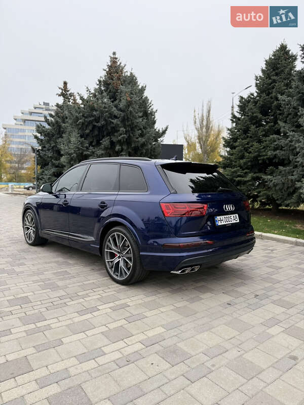 Позашляховик / Кросовер Audi SQ7 2018 в Дніпрі фото 7 Позашляховик / Кросовер Audi SQ7 2018 в Дніпрі