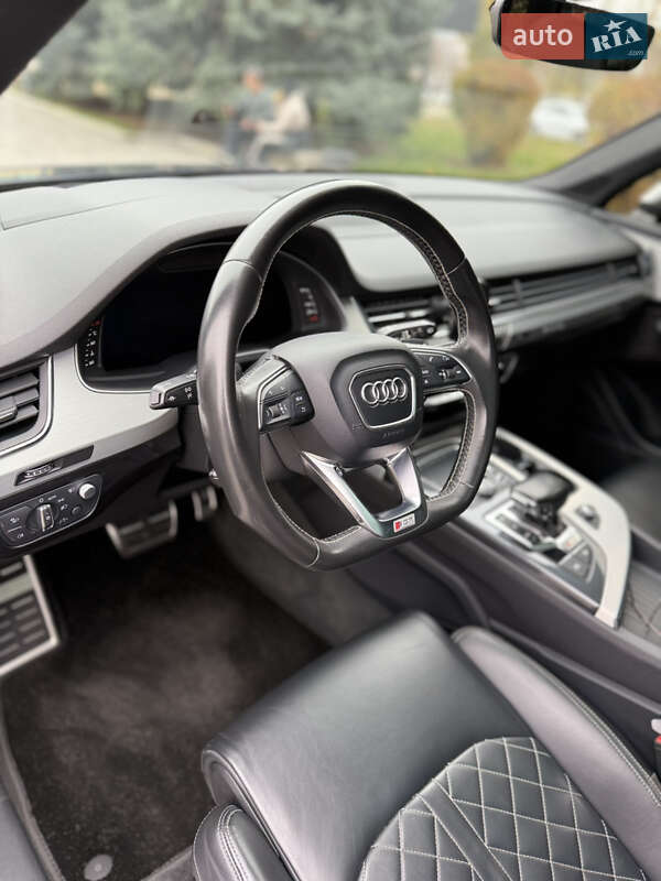 Позашляховик / Кросовер Audi SQ7 2018 в Дніпрі фото 36 Позашляховик / Кросовер Audi SQ7 2018 в Дніпрі
