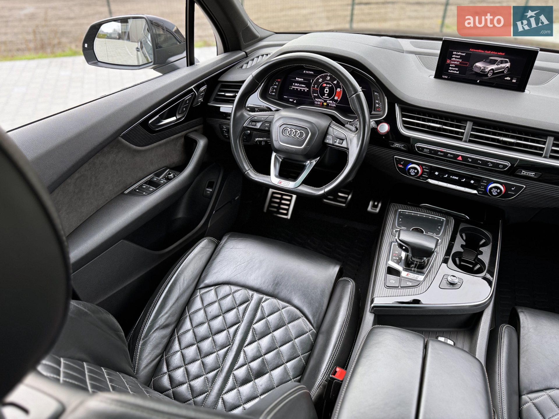 2018 Audi SQ7 - мініатюра 18