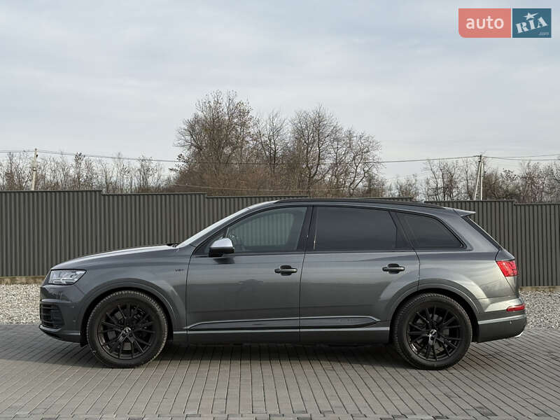Внедорожник / Кроссовер Audi SQ7 2018 в Черновцах