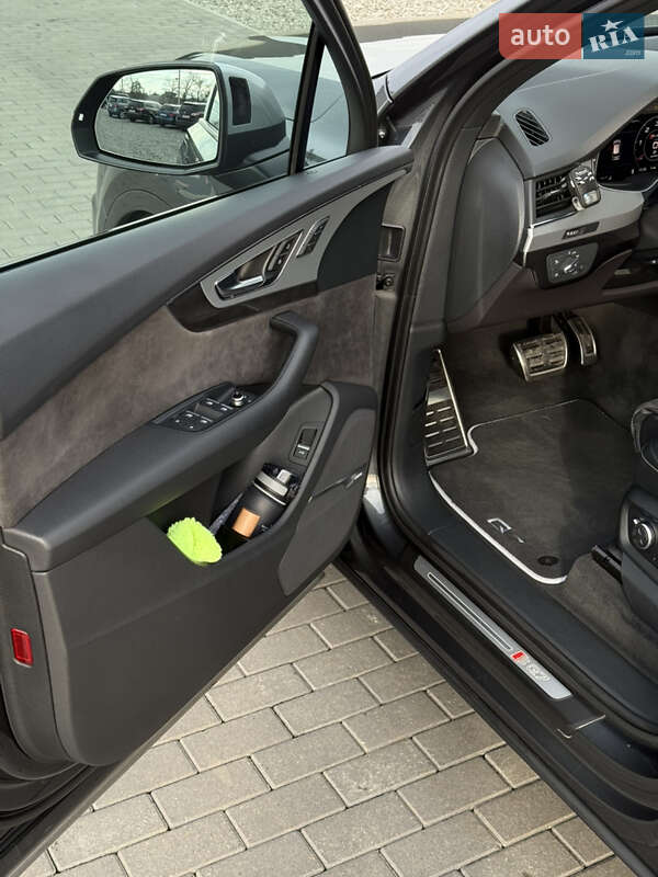 Внедорожник / Кроссовер Audi SQ7 2018 в Черновцах