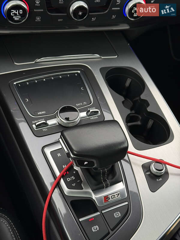 Внедорожник / Кроссовер Audi SQ7 2018 в Черновцах