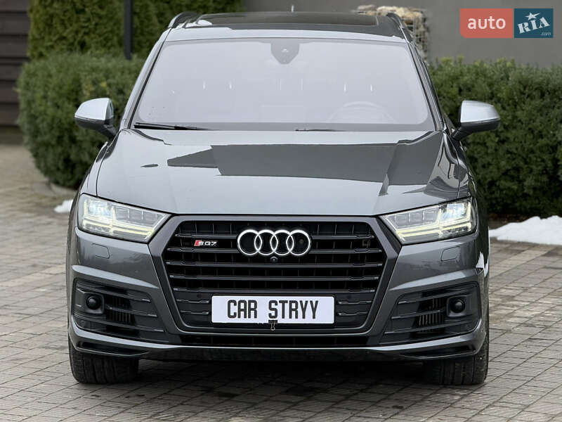 Позашляховик / Кросовер Audi SQ7 2017 в Стрию