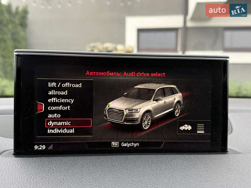 Позашляховик / Кросовер Audi SQ7 2017 в Стрию