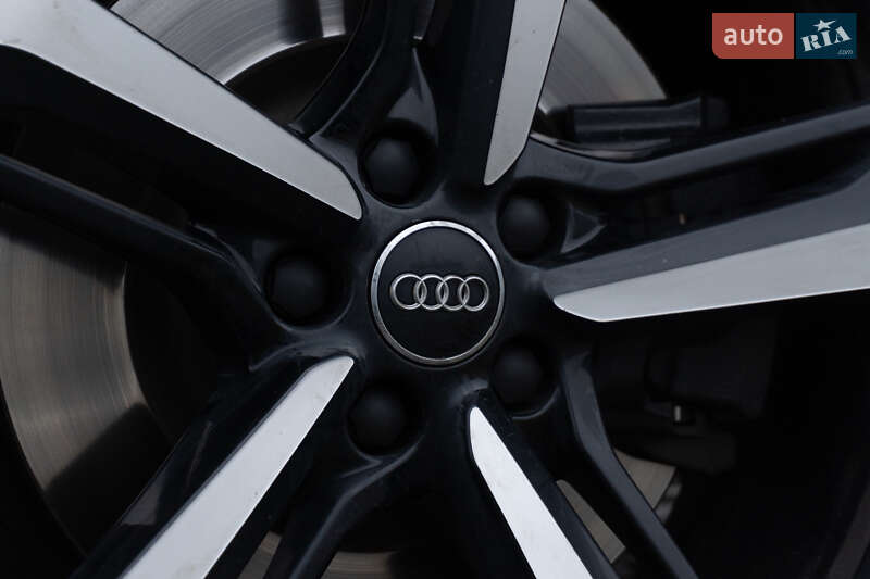 Позашляховик / Кросовер Audi SQ7 2018 в Львові