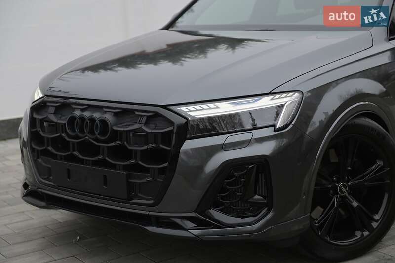 Внедорожник / Кроссовер Audi SQ7 2024 в Одессе