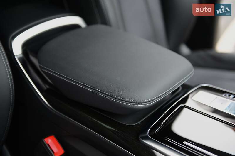 Внедорожник / Кроссовер Audi SQ7 2024 в Одессе