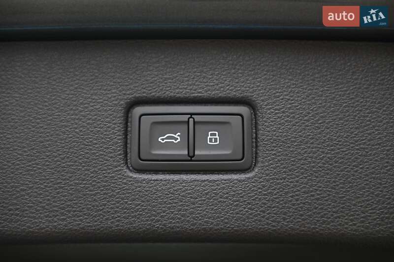 Внедорожник / Кроссовер Audi SQ7 2024 в Одессе