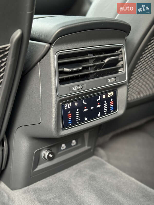 Внедорожник / Кроссовер Audi SQ7 2021 в Ивано-Франковске