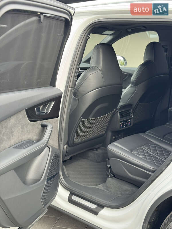 Внедорожник / Кроссовер Audi SQ7 2021 в Ивано-Франковске
