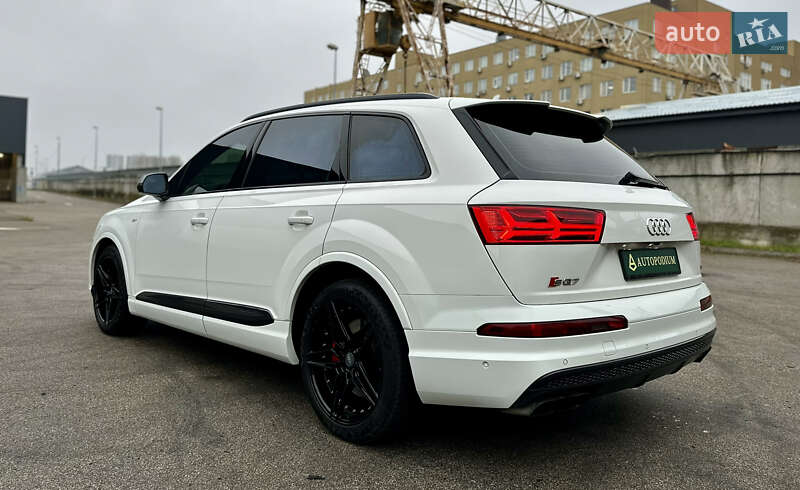 Внедорожник / Кроссовер Audi SQ7 2017 в Киеве фото 8 Внедорожник / Кроссовер Audi SQ7 2017 в Киеве