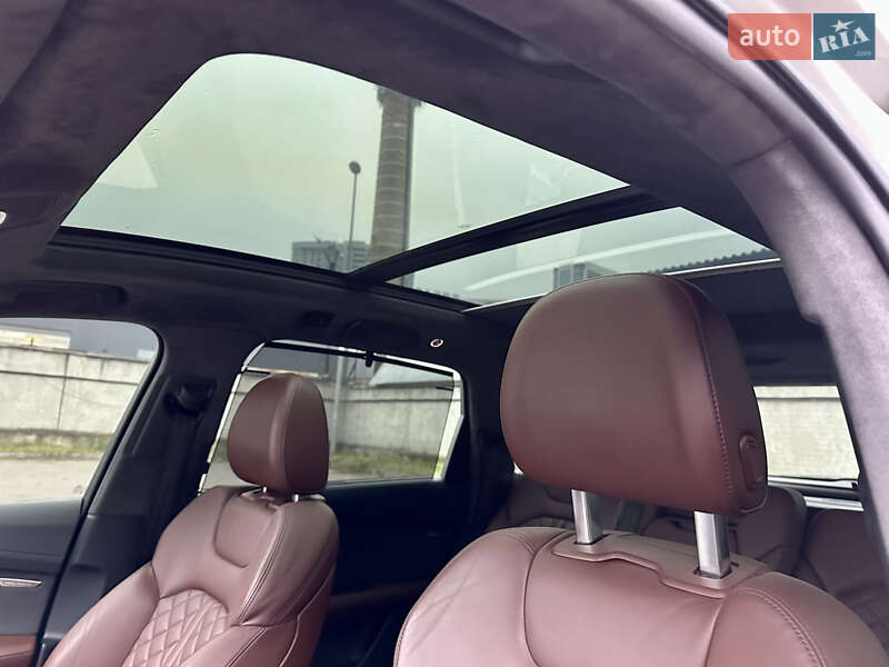 Внедорожник / Кроссовер Audi SQ7 2017 в Киеве фото 29 Внедорожник / Кроссовер Audi SQ7 2017 в Киеве