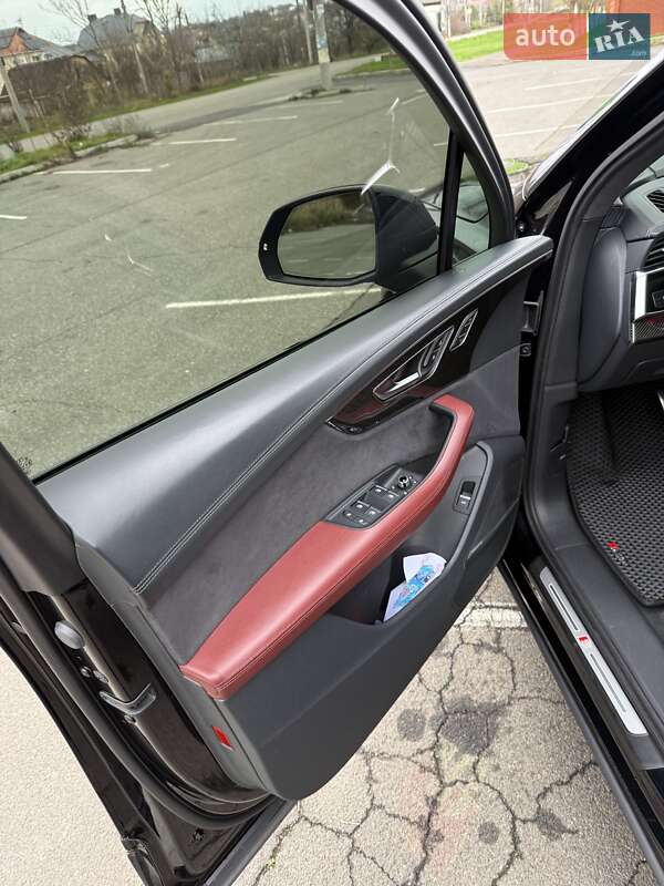 Внедорожник / Кроссовер Audi SQ7 2022 в Одессе фото 15 Внедорожник / Кроссовер Audi SQ7 2022 в Одессе