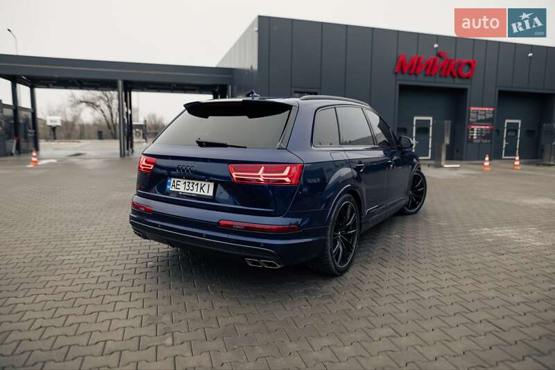 Позашляховик / Кросовер Audi SQ7 2019 в Кривому Розі