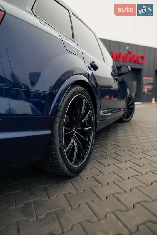 Позашляховик / Кросовер Audi SQ7 2019 в Кривому Розі