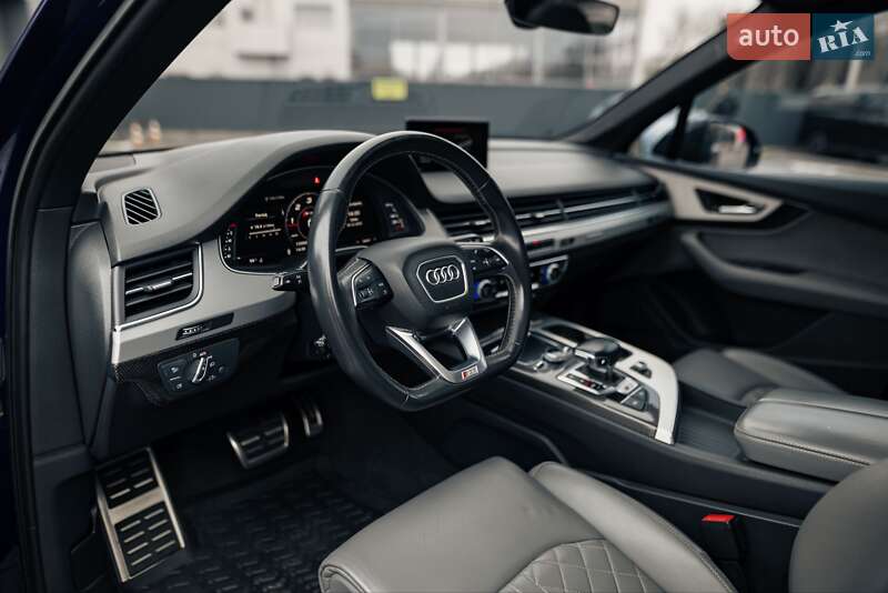 Внедорожник / Кроссовер Audi SQ7 2019 в Кривом Роге