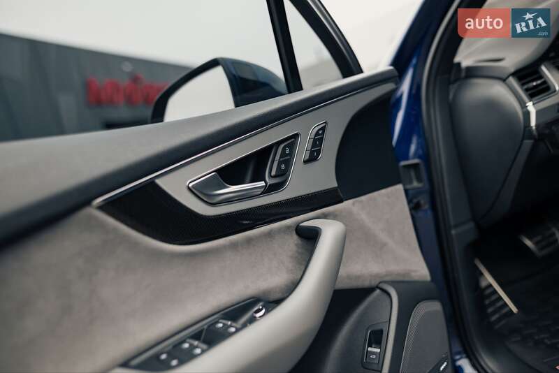 Позашляховик / Кросовер Audi SQ7 2019 в Кривому Розі