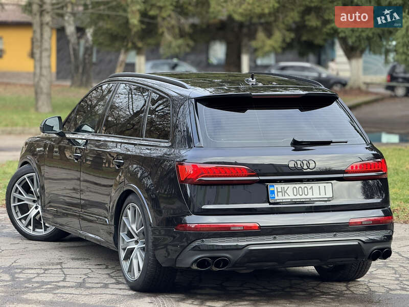 Внедорожник / Кроссовер Audi SQ7 2019 в Ровно