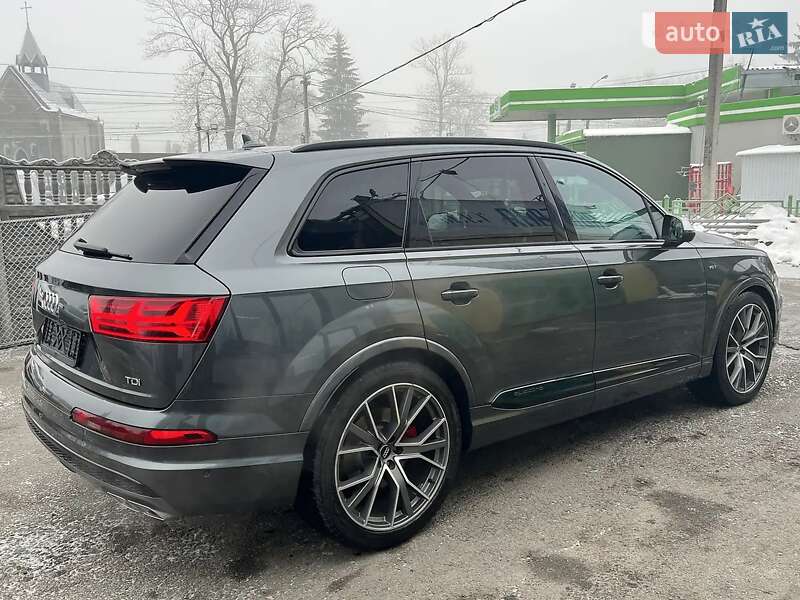 Позашляховик / Кросовер Audi SQ7 2017 в Вінниці