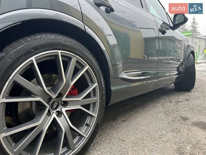 Позашляховик / Кросовер Audi SQ7 2017 в Вінниці