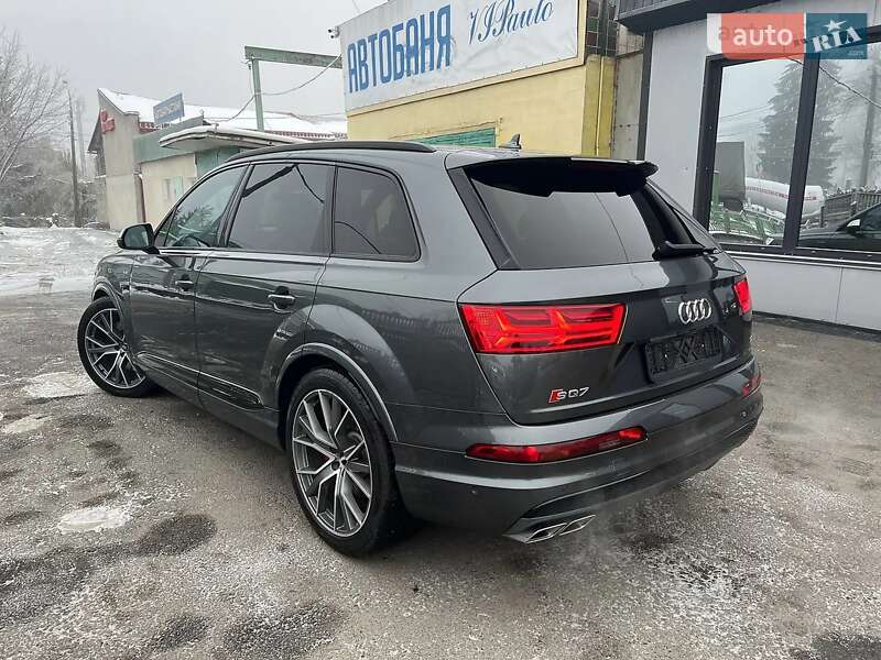 Позашляховик / Кросовер Audi SQ7 2017 в Вінниці