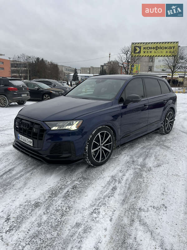 Внедорожник / Кроссовер Audi SQ7 2020 в Киеве