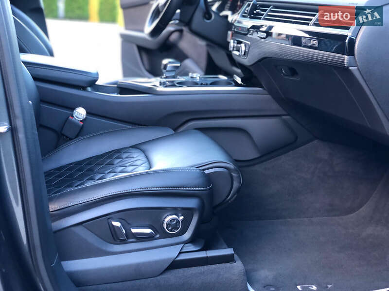 Внедорожник / Кроссовер Audi SQ7 2017 в Трускавце