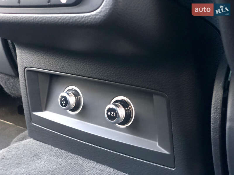 Внедорожник / Кроссовер Audi SQ7 2017 в Трускавце