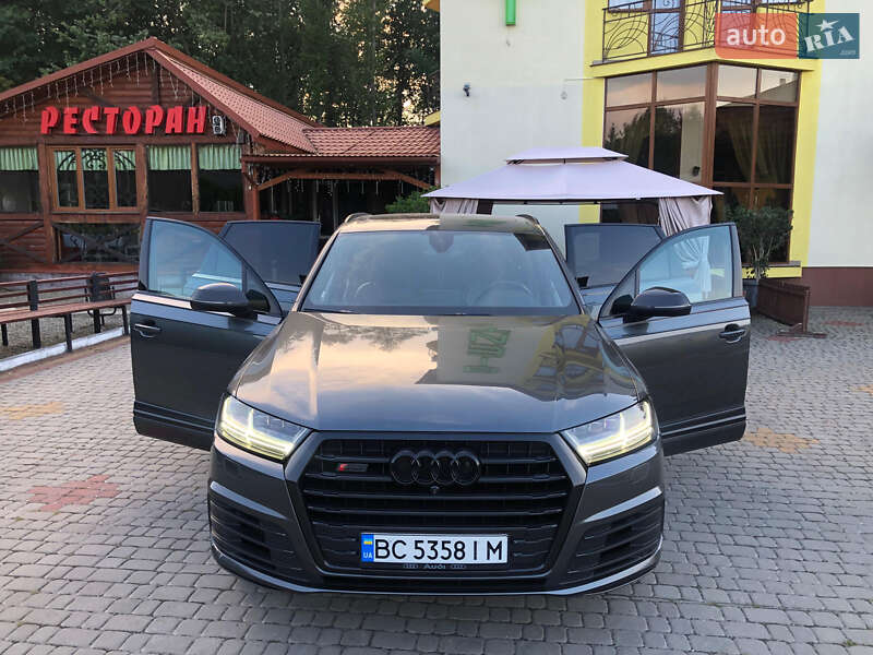 Внедорожник / Кроссовер Audi SQ7 2017 в Трускавце