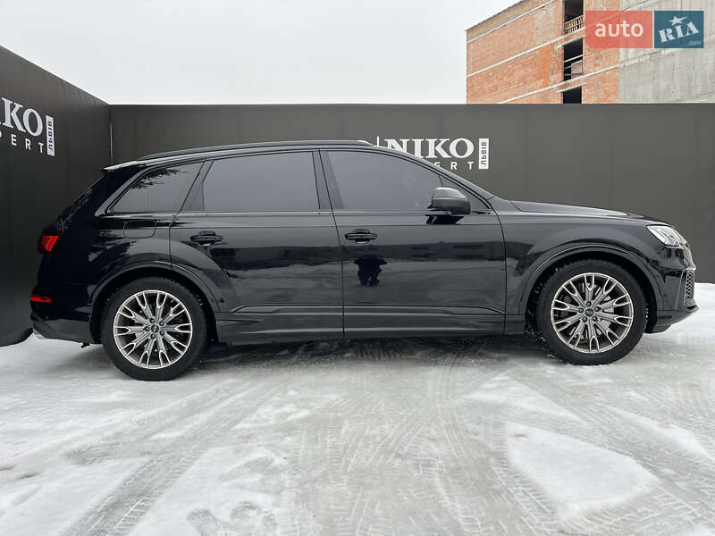 Внедорожник / Кроссовер Audi SQ7 2023 в Львове