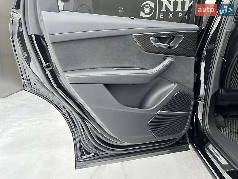 Внедорожник / Кроссовер Audi SQ7 2023 в Львове