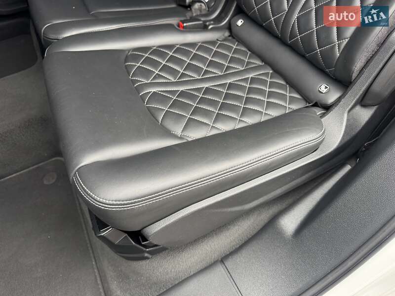 Внедорожник / Кроссовер Audi SQ7 2017 в Тернополе