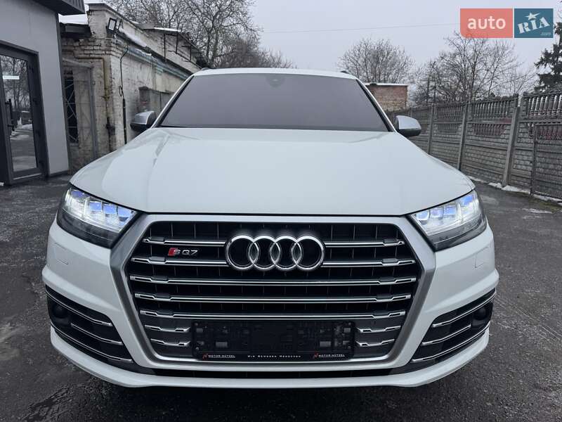 Внедорожник / Кроссовер Audi SQ7 2017 в Тернополе