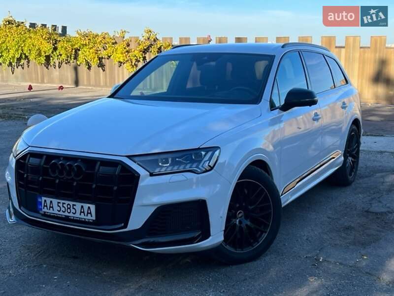 Внедорожник / Кроссовер Audi SQ7 2021 в Киеве