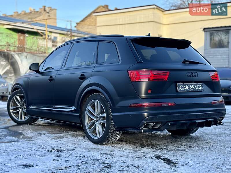 Внедорожник / Кроссовер Audi SQ7 2017 в Одессе