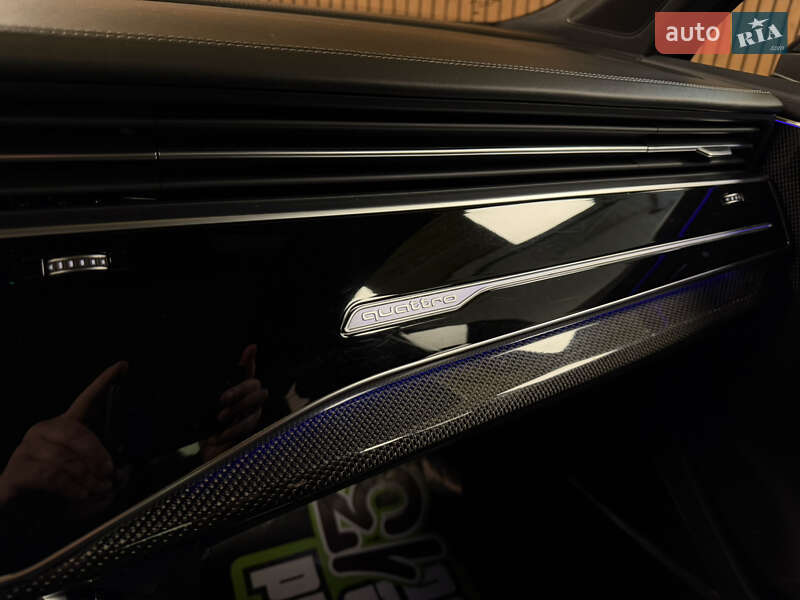 Внедорожник / Кроссовер Audi SQ7 2020 в Киеве