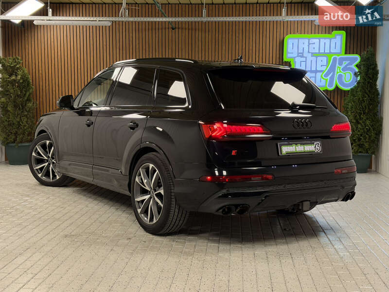 Внедорожник / Кроссовер Audi SQ7 2020 в Киеве