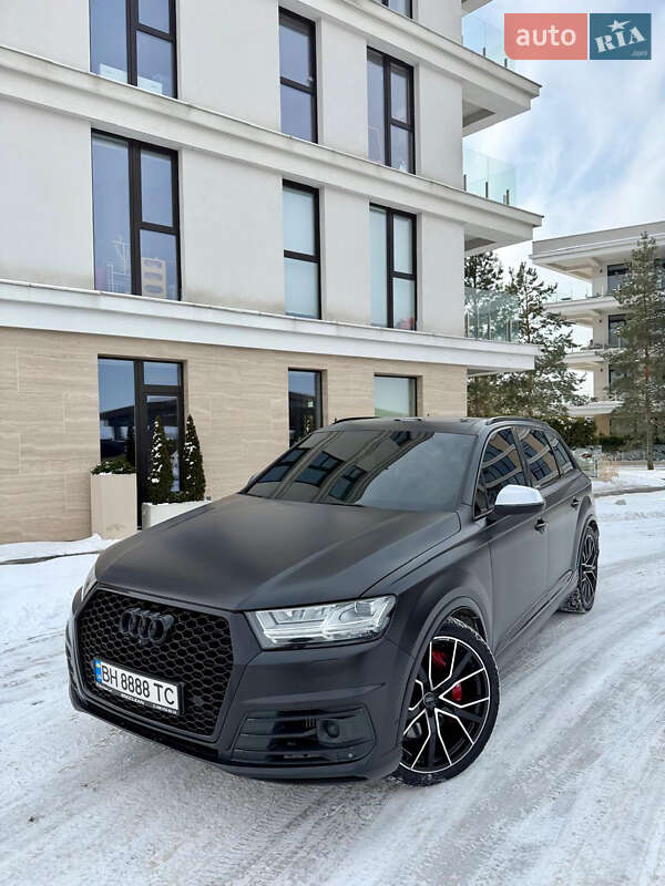 Внедорожник / Кроссовер Audi SQ7 2017 в Киеве фото 4 Внедорожник / Кроссовер Audi SQ7 2017 в Киеве