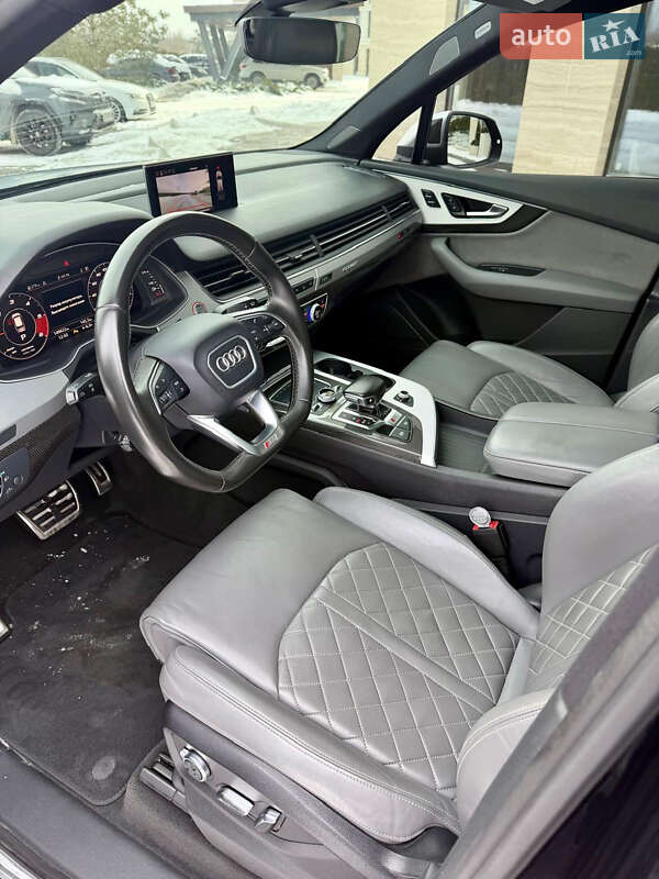 Внедорожник / Кроссовер Audi SQ7 2017 в Киеве фото 28 Внедорожник / Кроссовер Audi SQ7 2017 в Киеве