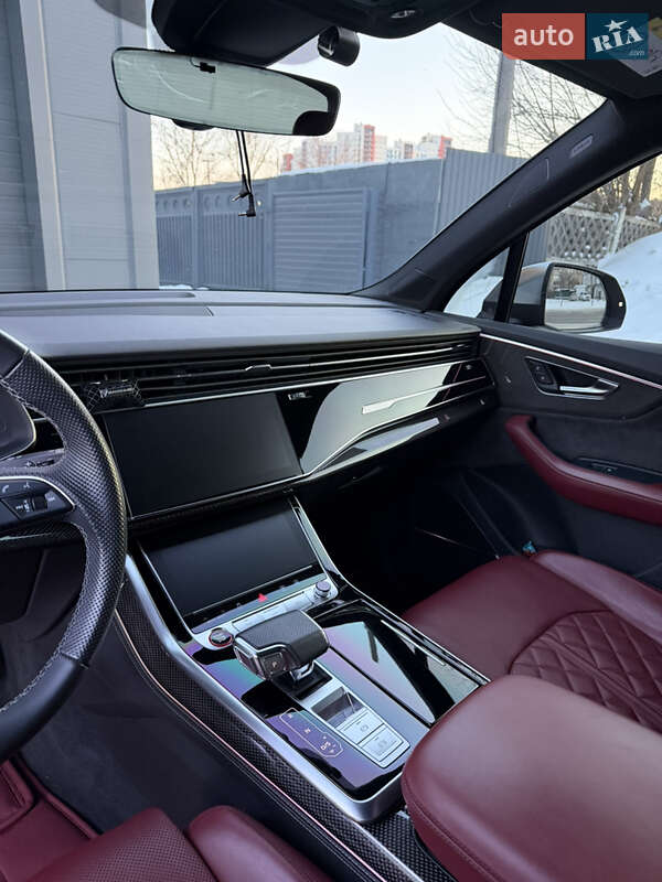 Позашляховик / Кросовер Audi SQ7 2021 в Києві
