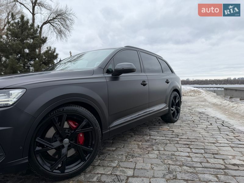 Позашляховик / Кросовер Audi SQ7 2018 в Києві