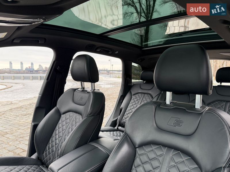 Позашляховик / Кросовер Audi SQ7 2018 в Києві