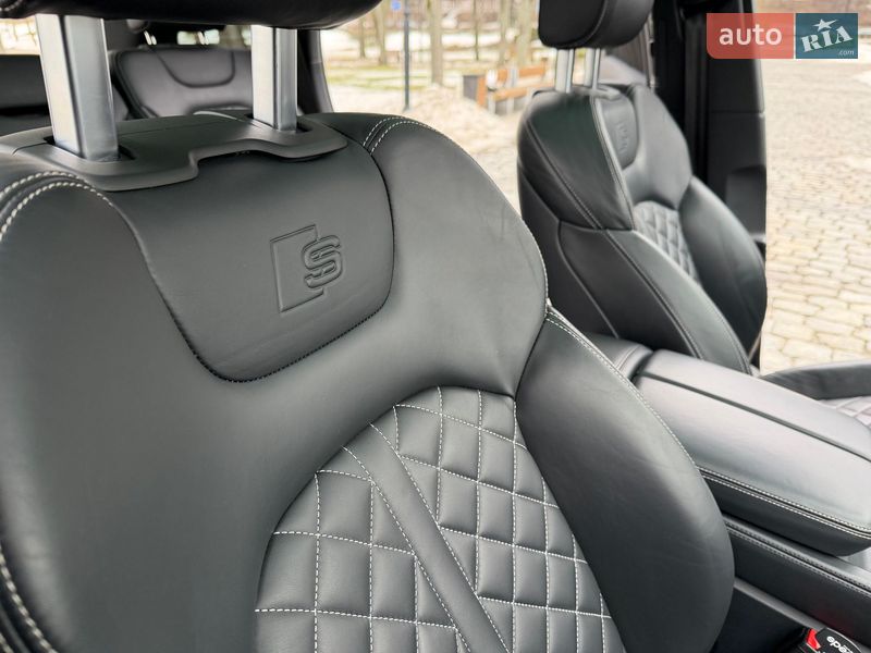 Позашляховик / Кросовер Audi SQ7 2018 в Києві