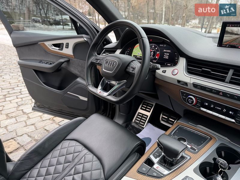 Позашляховик / Кросовер Audi SQ7 2018 в Києві