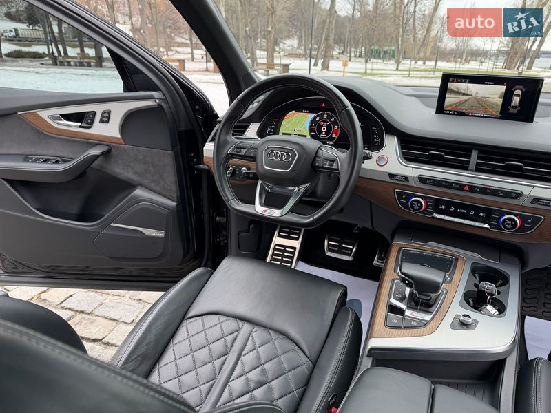 Позашляховик / Кросовер Audi SQ7 2018 в Києві