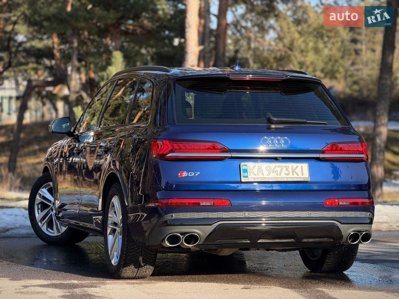 Внедорожник / Кроссовер Audi SQ7 2020 в Киеве